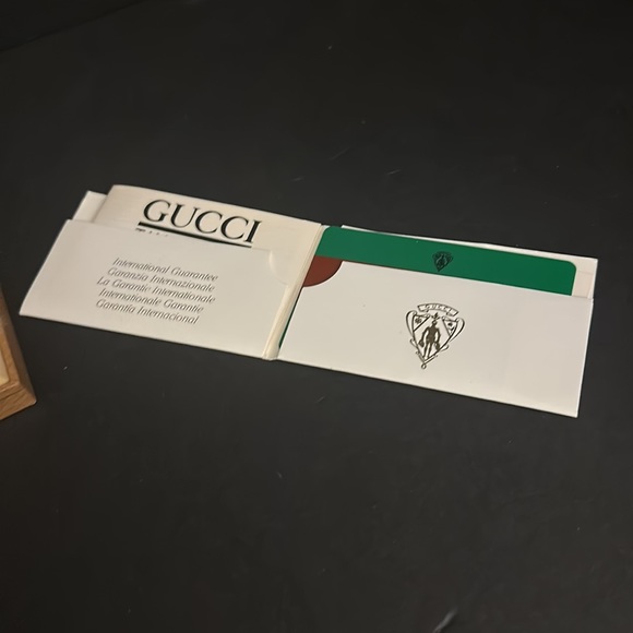 ——SOLD———Vintage GUCCI Timepiece - Picture 2 of 2